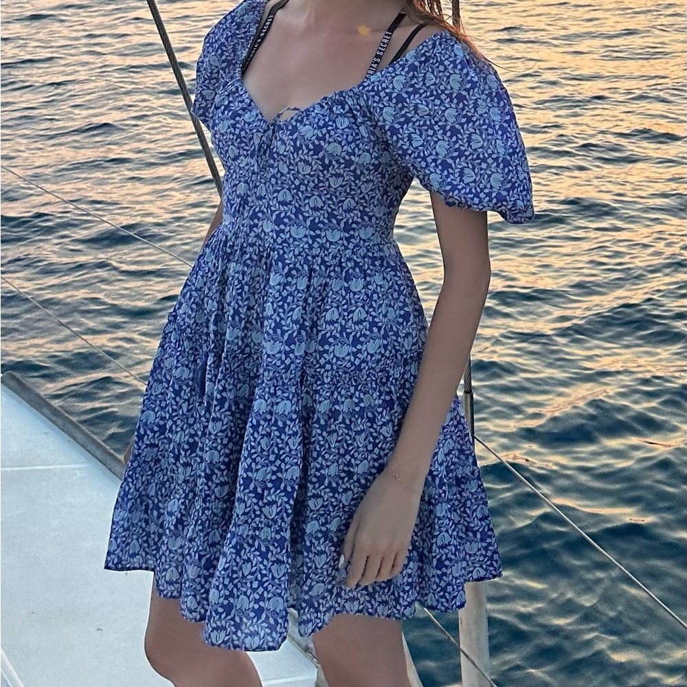 Short dress